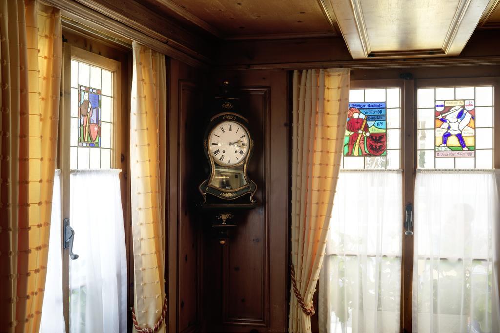 Kunsthotel Linde Garni アインジーデルン エクステリア 写真