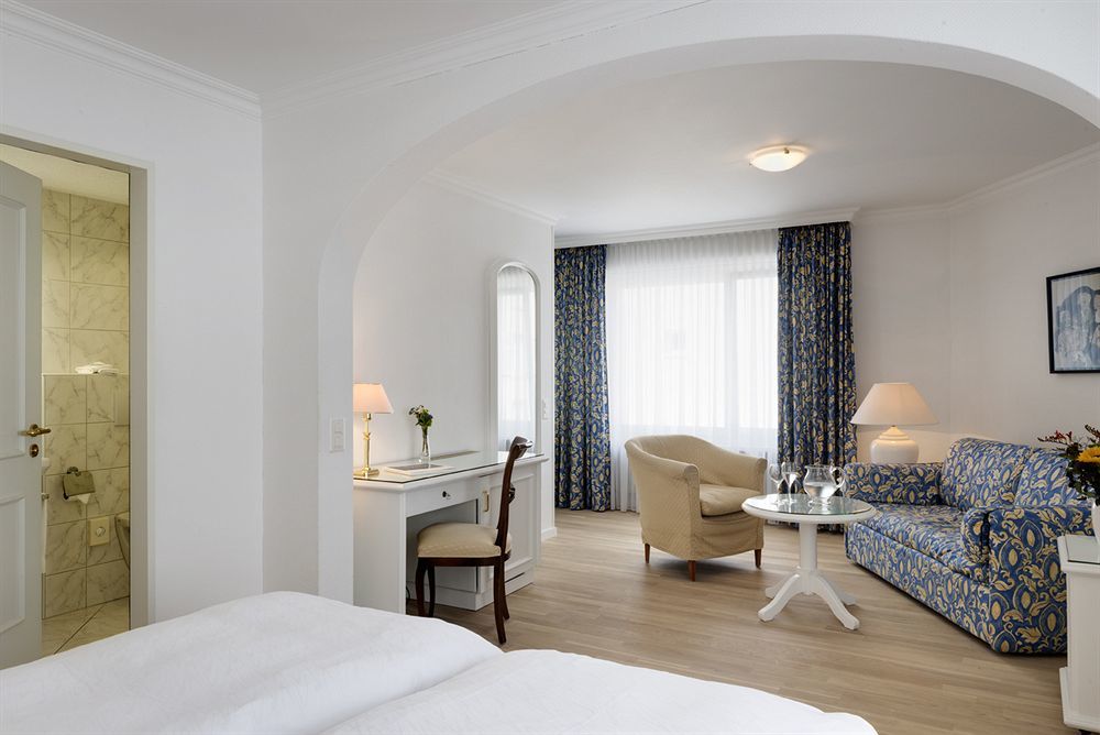 Kunsthotel Linde Garni アインジーデルン エクステリア 写真