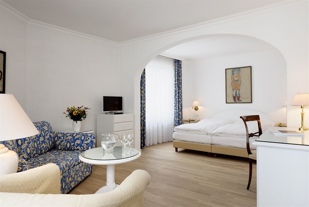 Kunsthotel Linde Garni アインジーデルン エクステリア 写真