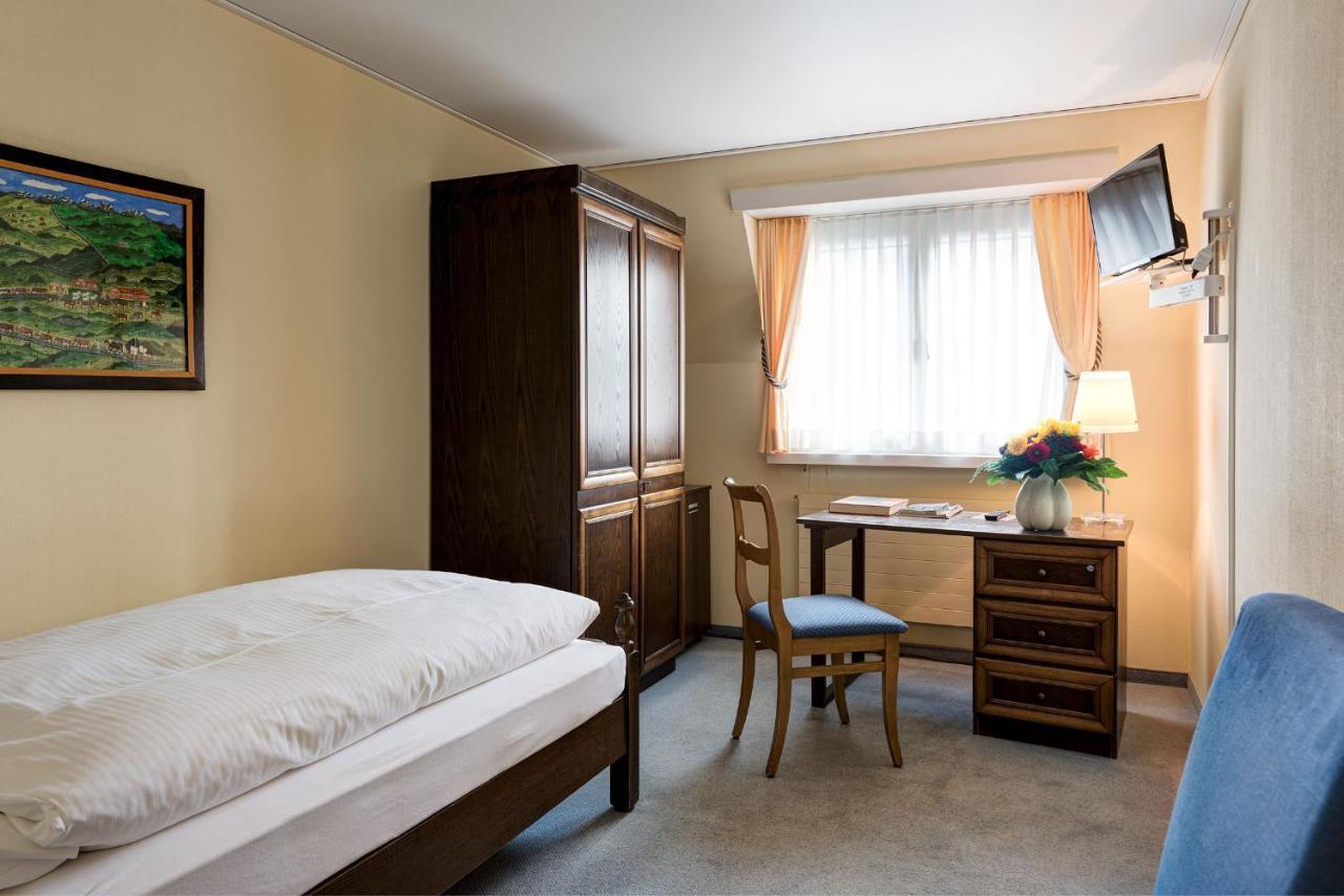 Kunsthotel Linde Garni アインジーデルン エクステリア 写真