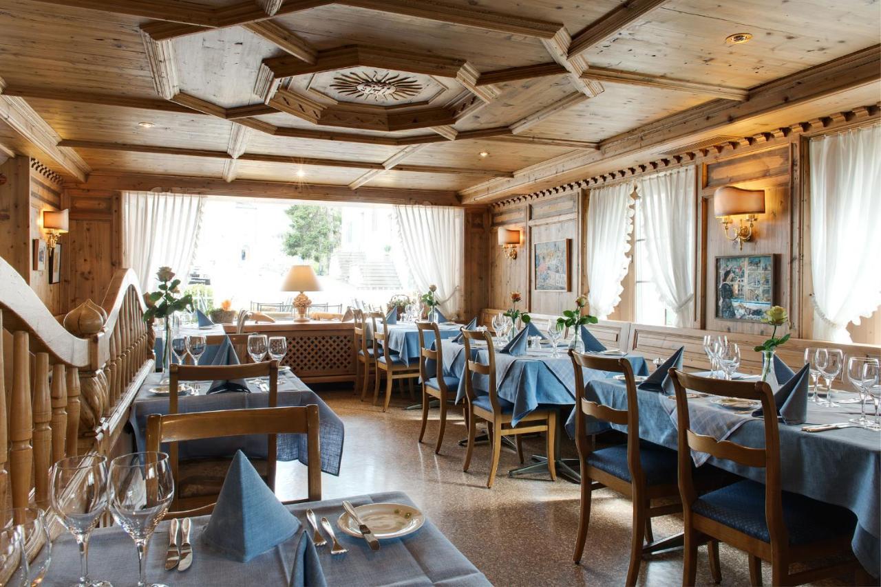 Kunsthotel Linde Garni アインジーデルン エクステリア 写真